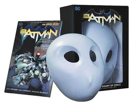 Batman: The Court Of Owls Mask And Book Set (New Edition)